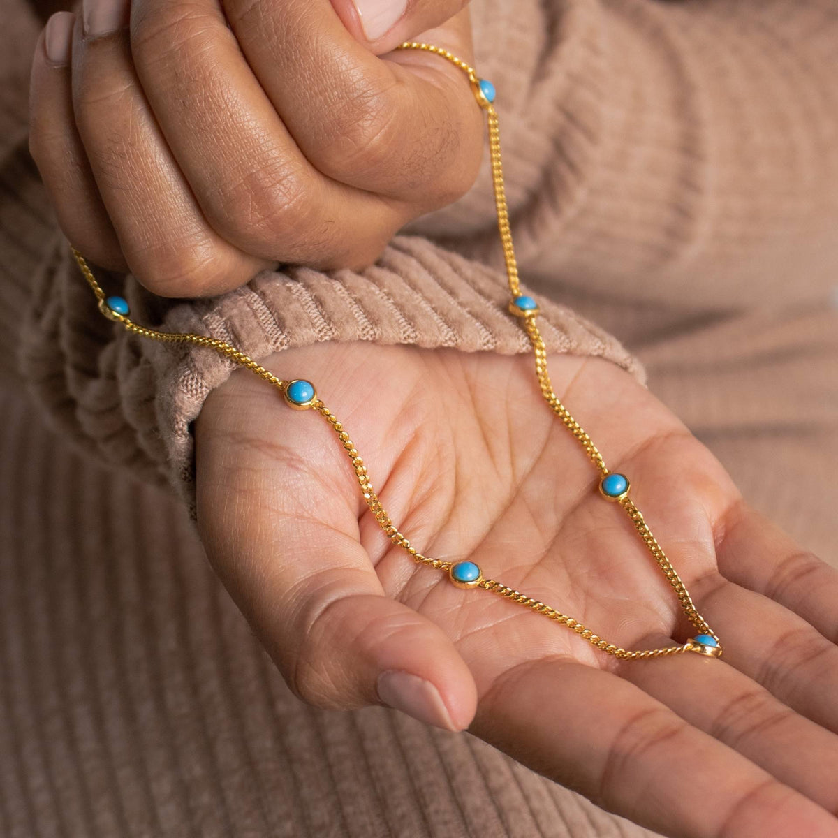 Serene Elegance Turquoise Necklace